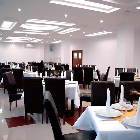 ホテル Florida ママイア